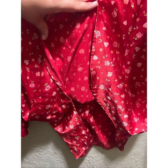 Victoria’s Secret Red With Hearts And Flowers Button Up Sleep Top Y2K Woman’s Si - Picture 15 of 15
